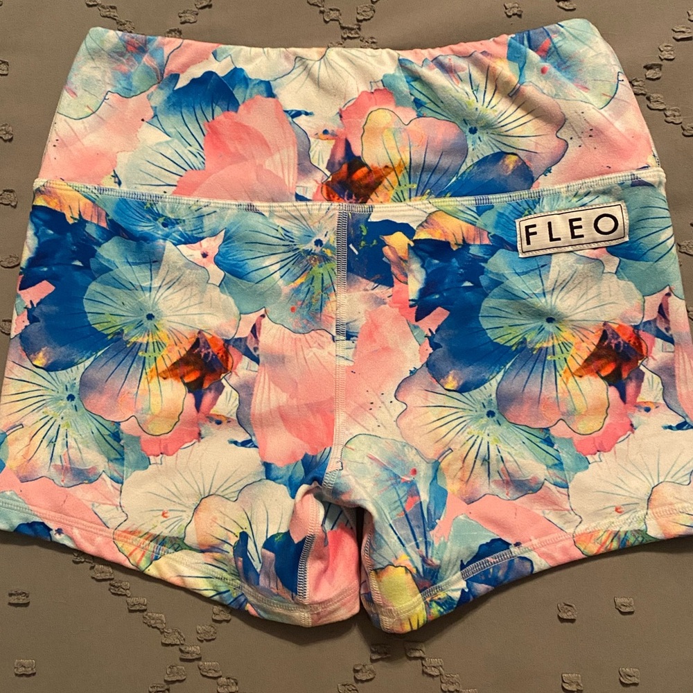 FLEO Mermaid Floral Power High Rise